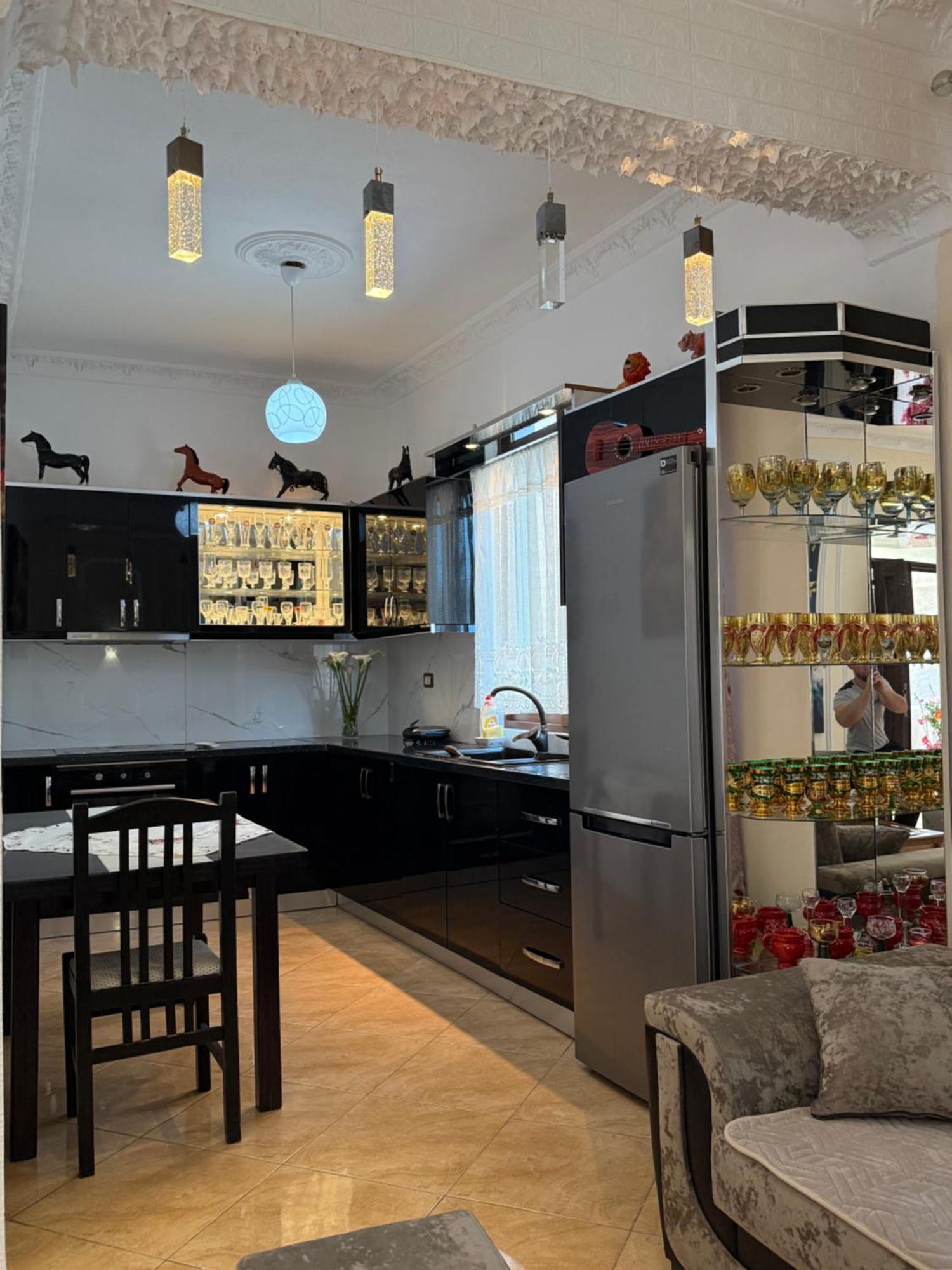 Anel'S Guesthouse Berat Eksteriør bilde